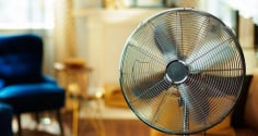 4 vị trí đặt quạt giúp tiết kiệm điện, phòng mát nhanh hơn