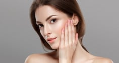 Công thức gel dưỡng da từ nguyên liệu tự nhiên hỗ trợ làm dịu da mụn và kiểm soát dầu thừa