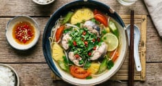 Nấu canh cá: Nên rán cá rồi mới nấu hay nấu trực tiếp?