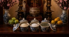 Chú ý nếu có đặt 3 hũ Gạo Muối Nước trên ban thờ phải biết điều này kẻo phạm kỵ