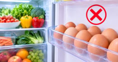 Không nên để trứng ở cánh tủ lạnh: Lý do nhiều người làm hằng ngày nhưng ít để ý