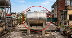 Nên để bồn nước trong nhà hay ngoài trời?