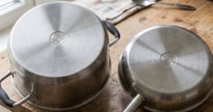 Inox 304 và inox 316: Loại nào an toàn hơn khi đựng thức ăn?