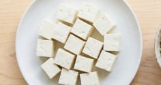 Vì sao không nên ăn đậu phụ quá 2 lần/tuần?