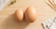 Mua trứng gà, chọn quả to hay quả nhỏ thì tốt hơn?