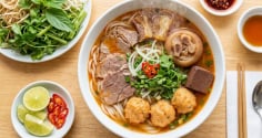 Cách nấu bún bò Huế chuẩn vị, nguyên liệu đơn giản