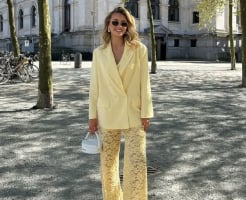 4 cách mix quần ren xịn sò đẹp chẳng kém các fashionista