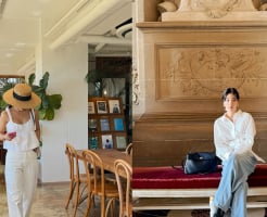 5 công thức phối đồ mùa hè giúp phụ nữ trên 40 tuổi giữ vẻ trẻ trung và thanh lịch