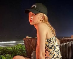 4 kiểu váy hoa nhí vừa ngọt ngào vừa thời thượng, diện hè hay thu đều đẹp
