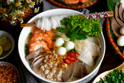 Hương vị Sài Gòn ‘thơm lừng’ trong tô hủ tiếu Nam Vang: Bí quyết nấu ăn cho mẹ đảm