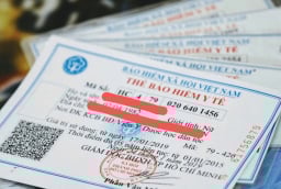 3 ngày nữa ngừng cấp BHYT giấy: Hàng triệu người cần làm ngay 1 việc để đảm bảo quyền lợi khi khám chữa bệnh