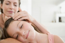 Cha mẹ hãy nhớ nói với con 10 điều vô cùng ý nghĩa này, dù con có bao nhiêu tuổi đi nữa