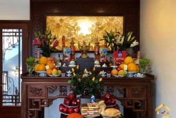 Đặt Bình Hoa trên Bàn Thờ chớ tùy tiện: Đây là vị trí nhà Giàu hay đặt giúp Chiêu Tài Rước Lộc