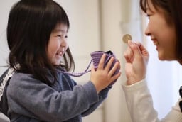 'Cho con 10 nghìn tiêu vặt': Phản ứng của cha mẹ quyết định tư duy tài chính của trẻ sau này