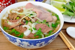 Cách nấu phở bò ngon tại nhà: Ngon như nhà hàng nấu