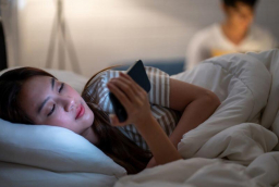 4 thói quen vào ban đêm làm tăng nguy cơ bị đột quỵ