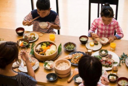 5 thói quen ăn uống của người Nhật giúp duy trì sức khỏe và kéo dài tuổi thọ