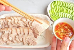 Mẹo luộc thịt trắng đẹp, không hôi, nhả hết tạp chất