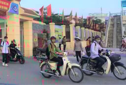 Các giấy tờ cần thiết phải mang theo khi tham gia giao thông bằng xe gắn máy có dung tích 50cm³