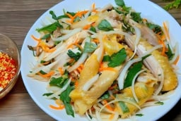 Cách làm nộm từ thịt gà luộc ngày Tết, chỉ 20 phút có ngay món ngon