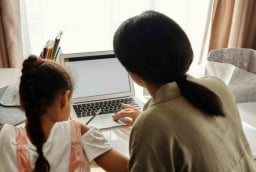 Ba kiểu bà mẹ dễ vô tình nuôi dạy con trở thành “kẻ thù” của chính mình, đặc biệt kiểu thứ 3