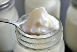 2 khung giờ cực tốt ăn sữa chua giúp giảm cân, siết eo cấp tốc