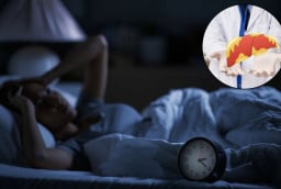 5 dấu hiệu thường xuyên xuất hiện vào buổi tối cảnh báo gan nhiễm mỡ