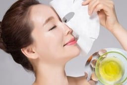 Cách dùng lòng trắng trứng gà dưỡng da trắng mịn không tì vết