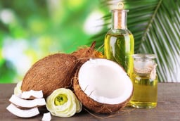 Dầu dừa có thực sự giúp làm mờ nếp nhăn?
