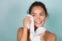 5 sản phẩm skincare được quảng cáo rầm rộ nhưng nhiều chuyên gia làm đẹp vẫn cân nhắc trước khi mua