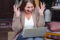 Phụ nữ tiền mãn kinh và loạt dấu hiệu dễ bị nhầm với stress, tuổi tác