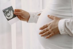 Phụ nữ không muốn sinh con: Điều gì đang xảy ra với thế hệ sợ làm mẹ?