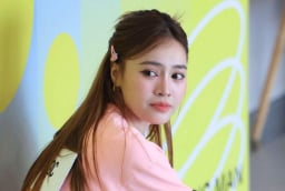 Ninh Dương Lan Ngọc để lộ gương mặt phờ phạc, thiếu sức sống