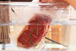 Sai lầm khi bảo quản thực phẩm dễ gây ngộ độc cần tránh ngay