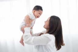 Phụ nữ độc lập ngày càng chủ động làm mẹ nhờ cơ hội tiếp cận IVF