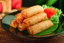 Cách làm nem hải sản để lâu không lo ỉu: Ăn rồi không thể nào quên
