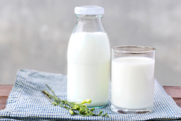 4 loại nước uống buổi tối an thần ngủ ngon