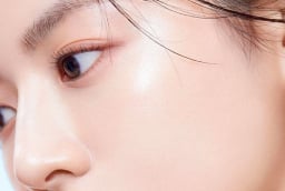 Muốn da căng bóng, khỏe đẹp không cần skincare cầu kỳ, hãy duy trì 5 thói quen này mỗi ngày