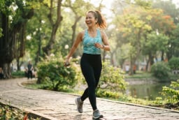 3 biểu hiên khi đi bộ chứng tỏ bạn khỏe mạnh, sống thọ