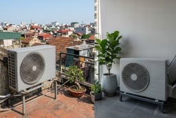 Cảnh báo quan trọng tới những nhà để cục nóng ngoài ban công, trên mái nhà