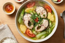 Vì sao nấu canh cá bằng nước lạnh bị tanh hơn so với khi dùng sôi?