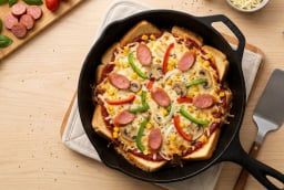 Cách làm pizza từ bánh mì: Chỉ cần một chiếc chảo là có ngay pizza thơm ngon