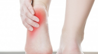 Thấy gót chân bị đau kiểu này, hãy cảnh giác vì căn bệnh nguy hiểm đang 'gõ cửa'