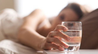 Ngủ dậy chớ dại gì uống loại nước này, 1 ngụm thôi cũng hại hơn cả thuốc độc
