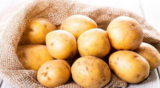 Mua khoai tây chỉ cần nhìn đúng 1 điểm, biết ngay đâu là củ ngon- bở không sợ chất độc bảo quản
