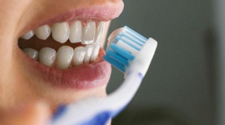 Đánh răng đều đặn mỗi ngày nhưng ít ai biết mắc phải sai lầm này còn rước thêm bệnh về