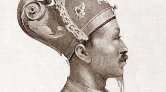 Mỗi ngày được 15 vợ, 30 a hoàn phục vụ nhưng đến cuối đời vị vua này vẫn không có nổi một người con