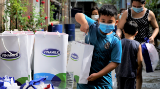 45.000 phần quà được Vinamilk gửi đến người dân 3 tỉnh thành phố, góp phần san sẻ khó khăn mùa dịch