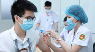 TP.HCM: Đề xuất tiêm vắc xin cho học sinh từ 12-18 tuổi để trở lại trường