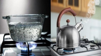 3 sai lầm khi đun nước sôi khiến nước chứa đầy vi khuẩn gây hại